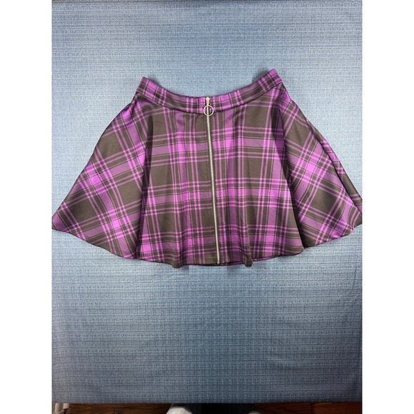 Hot Topic Purple Plaid Mini Skirt Size Medium Zip Front Punk Rock Goth Y2K - Picture 1 of 6